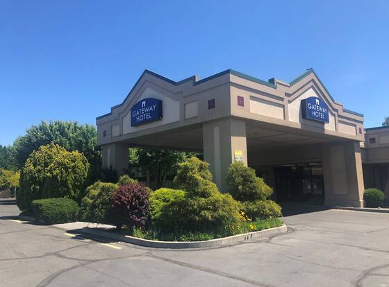 Gateway Hotel allows check-in for 18 year-old guests