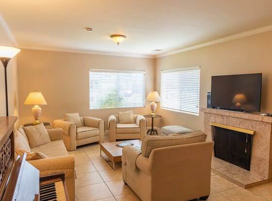 Charming 3-bedroom in East Palo Alto allows check-in for 18 year-old guests