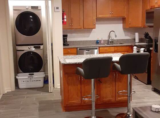 Updated and Modern 1-bedroom in Baton Rouge allows check-in for 18 year-old guests