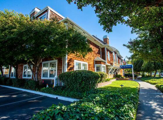 Elm House Inn allows check-in for 18 year-old guests