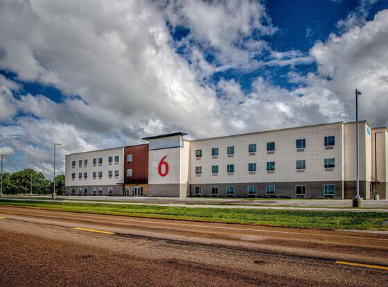 Motel 6 North Platte, NE - East allows check-in for 18 year-old guests