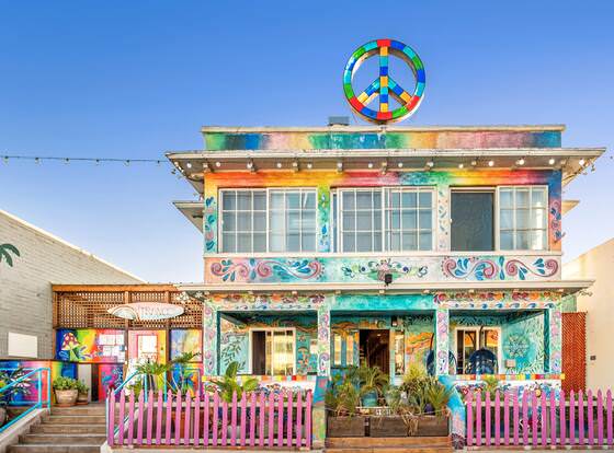 Samesun Ocean Beach allows check-in for 18 year-old guests