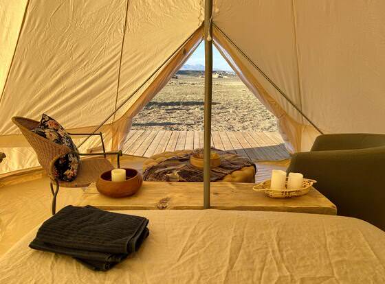 Glamping Canyonlands allows check-in for 18 year-old guests