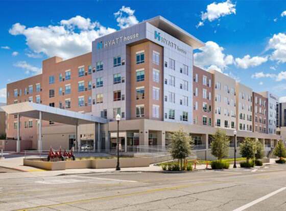 Hyatt House LA - University Medical Center allows check-in for 18 year-old guests