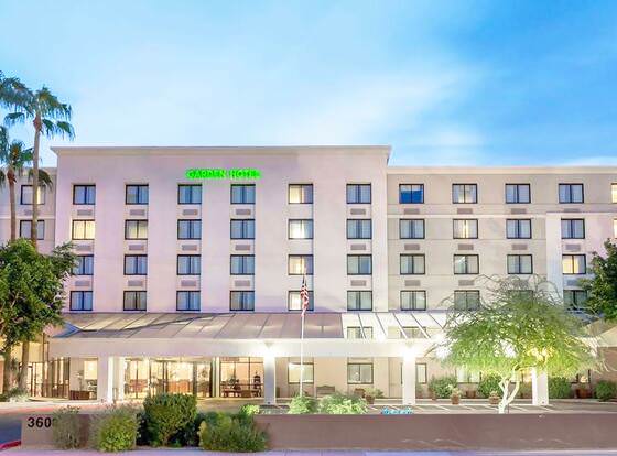 Phoenix Midtown Hotel allows check-in for 18 year-old guests