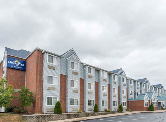 Microtel Inn by Wyndham Georgetown allows check-in for 18 year-old guests