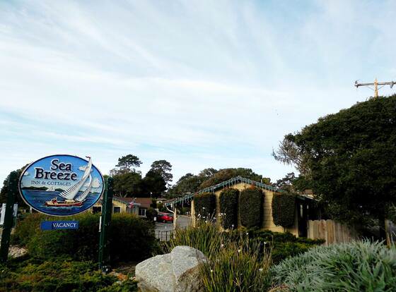 Sea Breeze Inn And Cottages allows check-in for 18 year-old guests