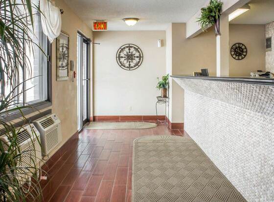 Econo Lodge Ames allows check-in for 18 year-old guests