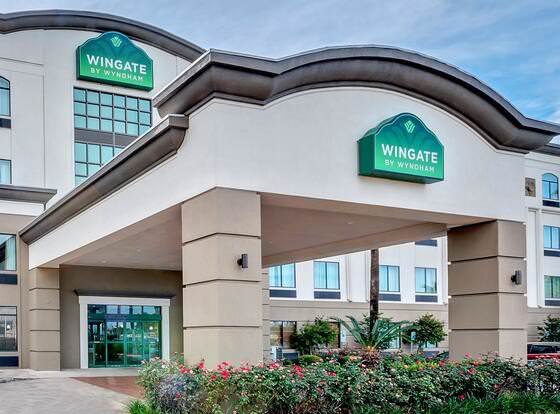 Wingate by Wyndham - Houston/Willowbrook allows check-in for 18 year-old guests