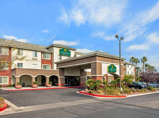 La Quinta Inn & Suites by Wyndham Las Vegas Red Rock allows check-in for 18 year-old guests
