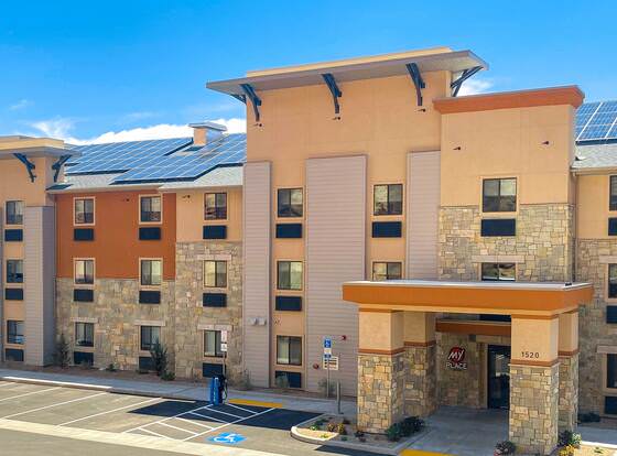 My Place Hotel-Moab, UT allows check-in for 18 year-old guests