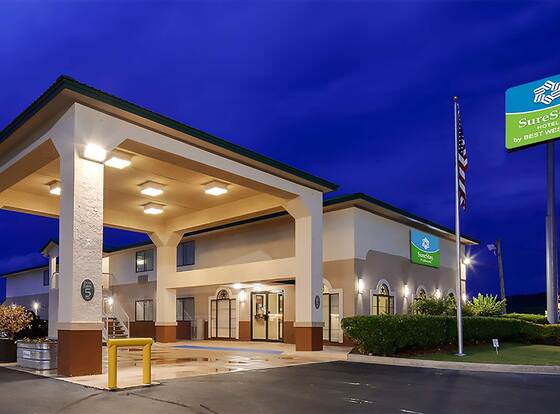 SureStay Hotel by Best Western Sonora allows check-in for 18 year-old guests