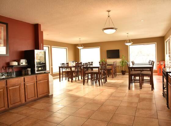 Super 8 by Wyndham Rapid City Rushmore Rd allows check-in for 18 year-old guests