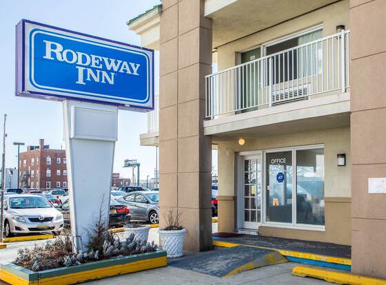 Rodeway Inn Boardwalk allows check-in for 18 year-old guests