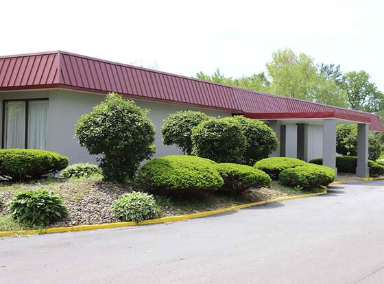 Days Inn by Wyndham Pottstown allows check-in for 18 year-old guests