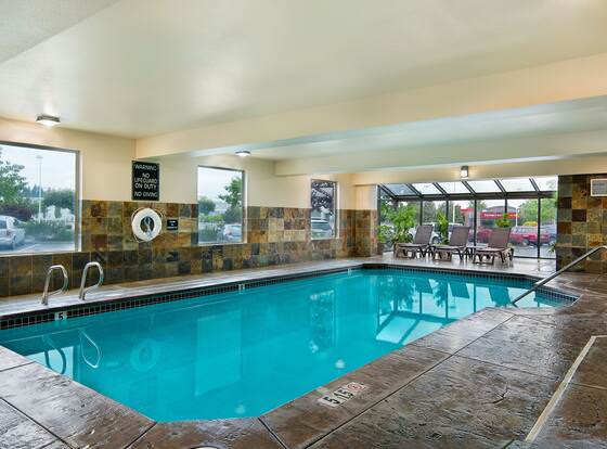 Oxford Suites Spokane Valley allows check-in for 18 year-old guests