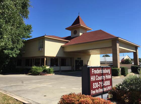 Fredericksburg Hill Country Hotel allows check-in for 18 year-old guests