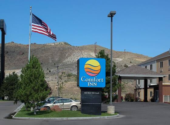 Comfort Inn Richfield I-70 allows check-in for 18 year-old guests