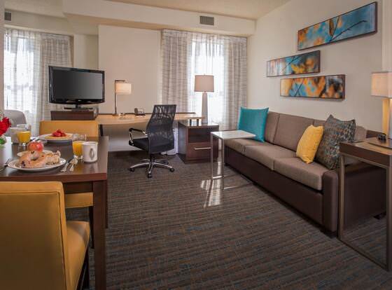 Residence Inn by Marriott Arlington at Rosslyn allows check-in for 18 year-old guests
