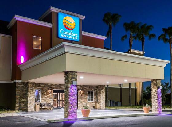 Comfort Inn & Suites allows check-in for 18 year-old guests