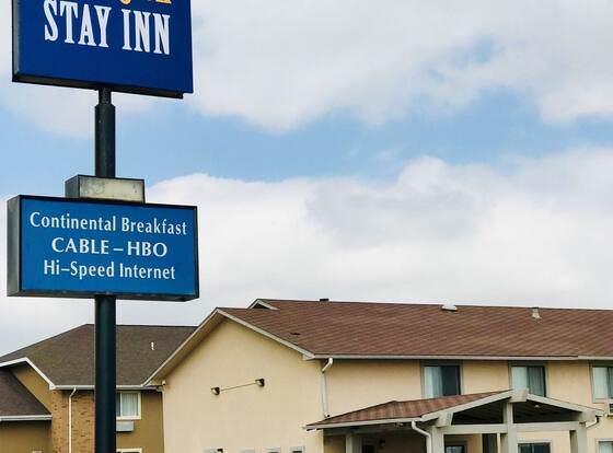 Burlington Stay Inn allows check-in for 18 year-old guests