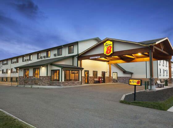 Super 8 by Wyndham Bozeman allows check-in for 18 year-old guests