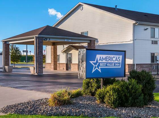 Americas Best Value Inn Wenona allows check-in for 18 year-old guests