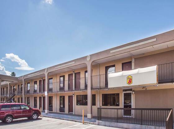 Super 8 by Wyndham Camp Springs/Andrews AFB DC Area allows check-in for 18 year-old guests