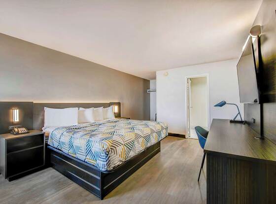 Motel 6 Atlanta, GA - Midtown allows check-in for 18 year-old guests