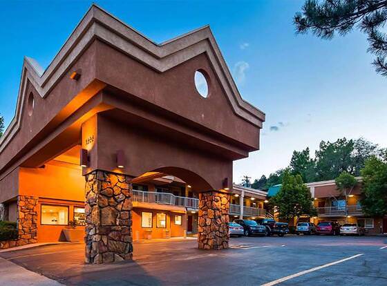 Baymont by Wyndham Durango allows check-in for 18 year-old guests