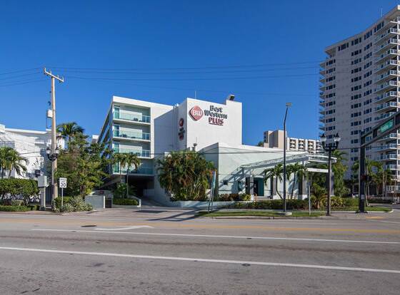 Best Western Plus Oceanside Inn allows check-in for 18 year-old guests