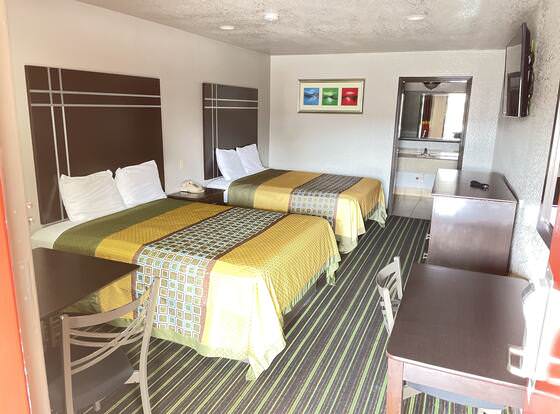 Regency Inn Channelview allows check-in for 18 year-old guests