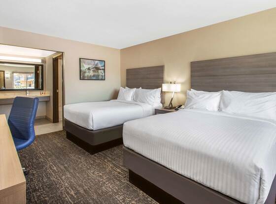 Days Inn by Wyndham Merced / Yosemite Area allows check-in for 18 year-old guests