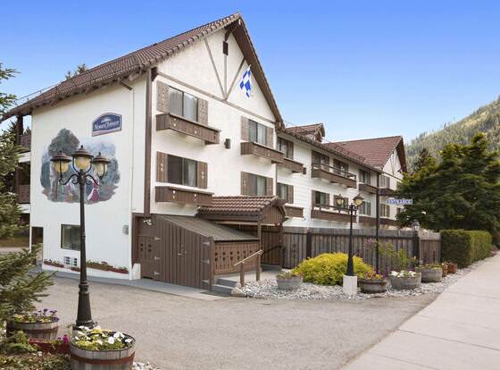 Howard Johnson by Wyndham Leavenworth allows check-in for 18 year-old guests