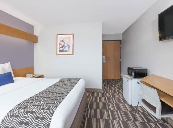 Microtel Inn by Wyndham Ardmore allows check-in for 18 year-old guests