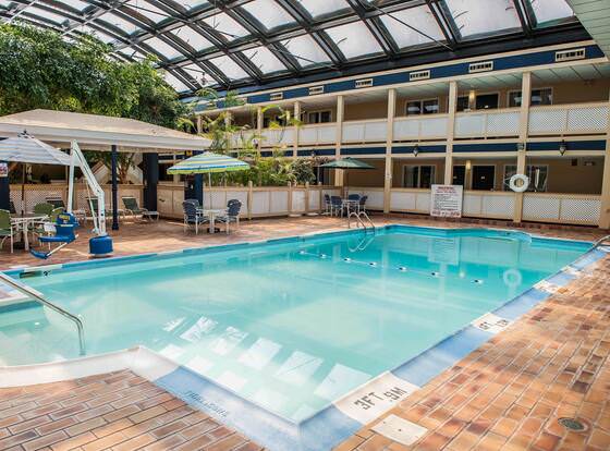 Ramada by Wyndham Indianapolis Speedway allows check-in for 18 year-old guests