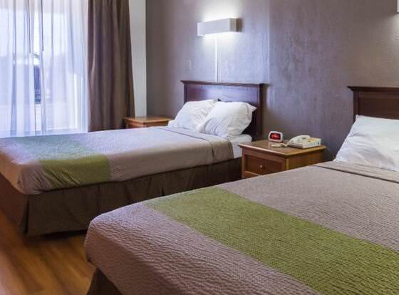 Studio 6 Tulsa, OK allows check-in for 18 year-old guests