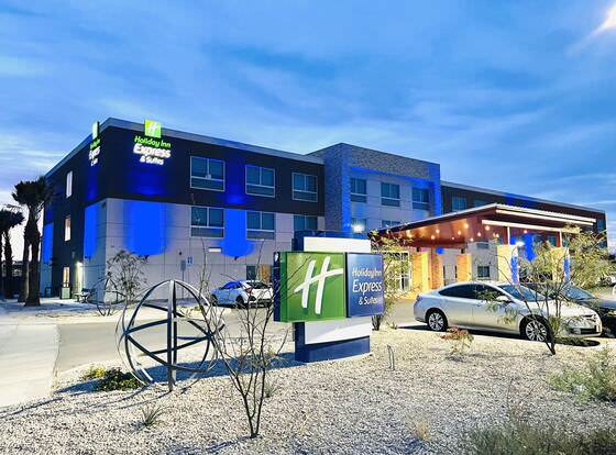 Holiday Inn Express & Suites Blythe allows check-in for 18 year-old guests