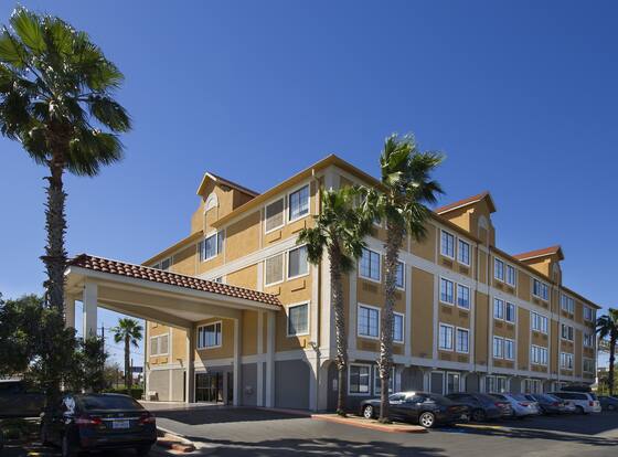 Holiday Inn Express & Suites San Antonio-Dtwn Market Area, an IHG Hotel allows check-in for 18 year-old guests