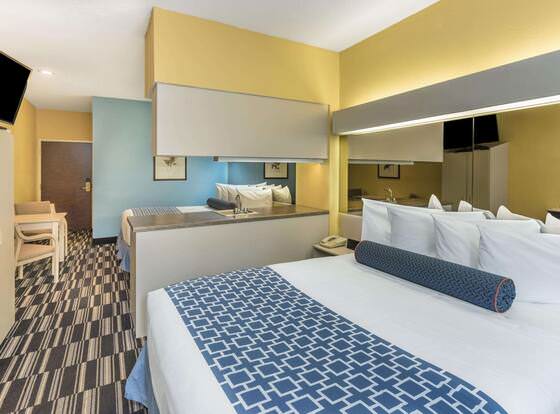 Microtel Inn & Suites by Wyndham Stockbridge/Atlanta I-75 allows check-in for 18 year-old guests