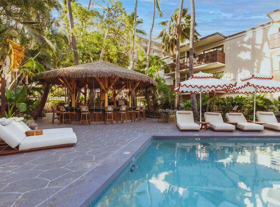 White Sands Hotel allows check-in for 18 year-old guests