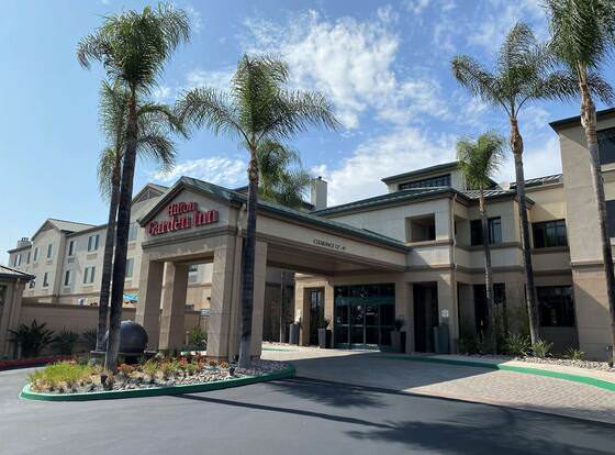 Hilton Garden Inn Los Angeles Montebello allows check-in for 18 year-old guests