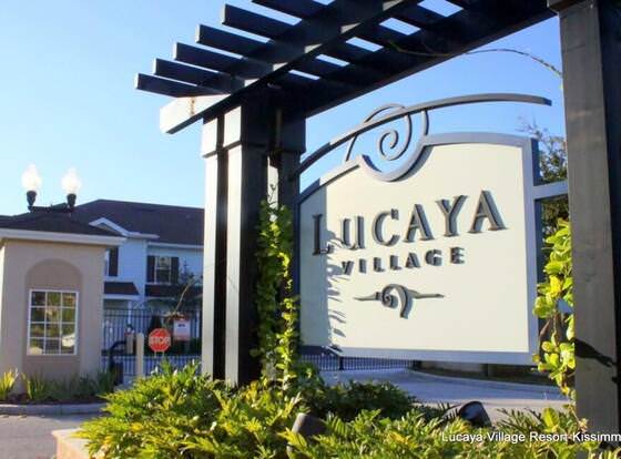 Lucaya Village Resort - 3 Beds and 2 Baths. ID: 57417 allows check-in for 18 year-old guests
