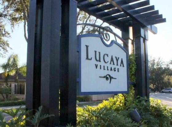 Modern Lucaya 4 Bedrooms 3 Baths Townhome allows check-in for 18 year-old guests