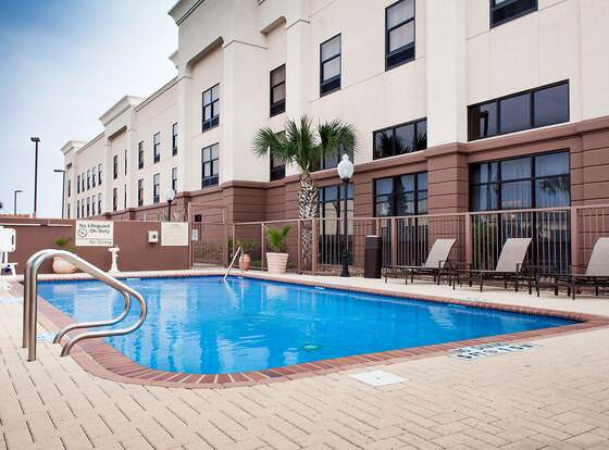 Hampton Inn & Suites Harlingen allows check-in for 18 year-old guests