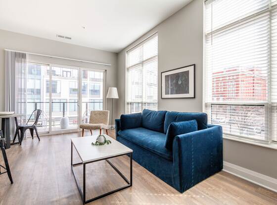 Mint House Columbus - Capitol Square allows check-in for 18 year-old guests