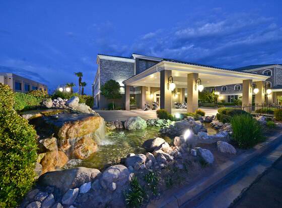 Best Western Plus Abbey Inn allows check-in for 18 year-old guests