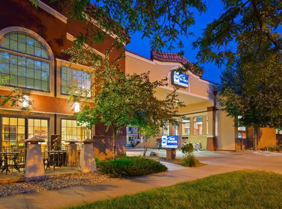 Best Western University Inn allows check-in for 18 year-old guests