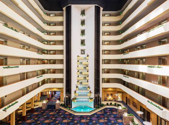 Capitol Plaza Hotel Jefferson City allows check-in for 18 year-old guests