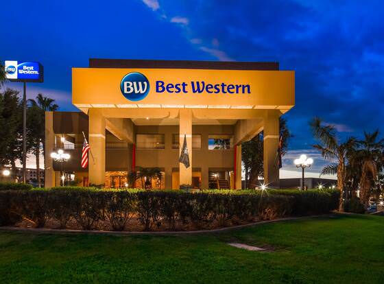 Best Western Yuma Mall Hotel & Suites allows check-in for 18 year-old guests